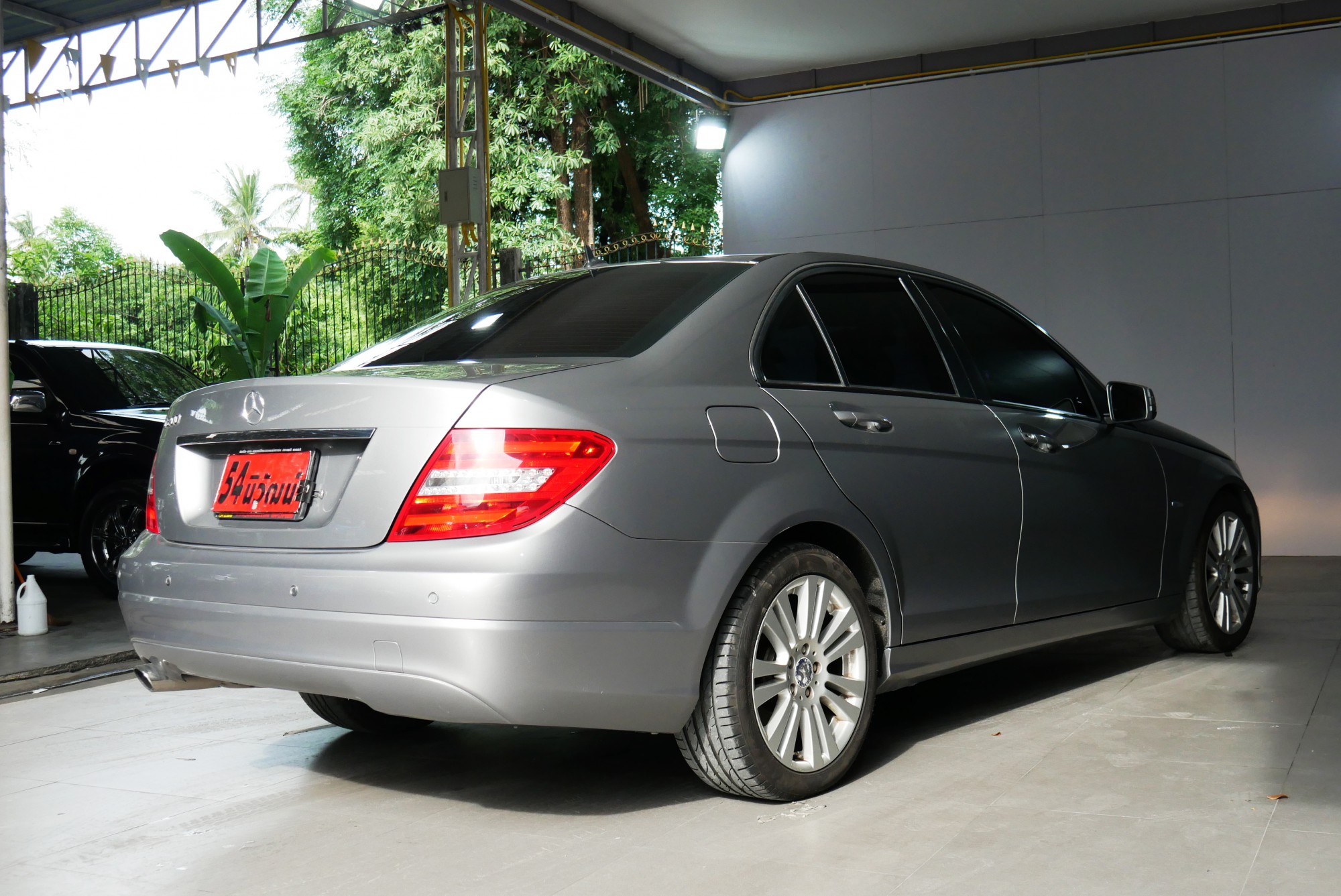 MERCEDES BENZ C200 W204 1.8 CGI Facelife ปี 2013 สีเทา (รูปที่ 19)