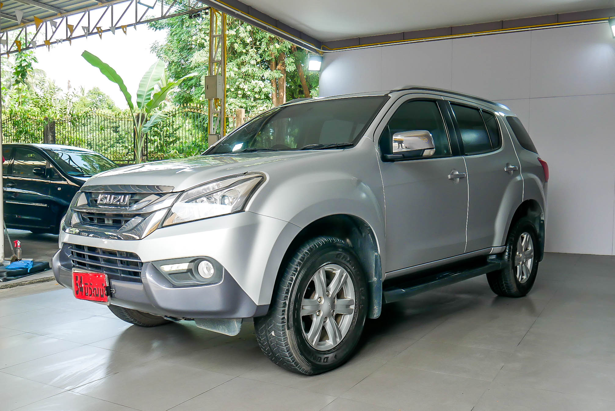 ISUZU MU-X 3.0 NAVI 4WD AT 2014 สีเงิน (รูปที่ 3)