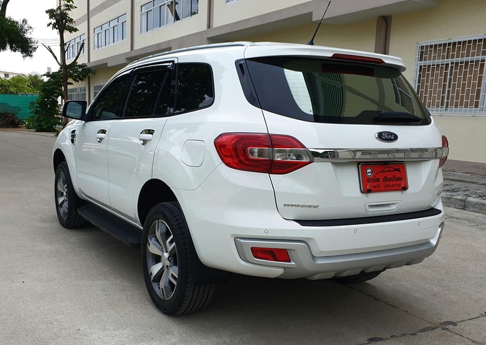 Ford Everest ปี 2015 สีขาว (รูปที่ 5)