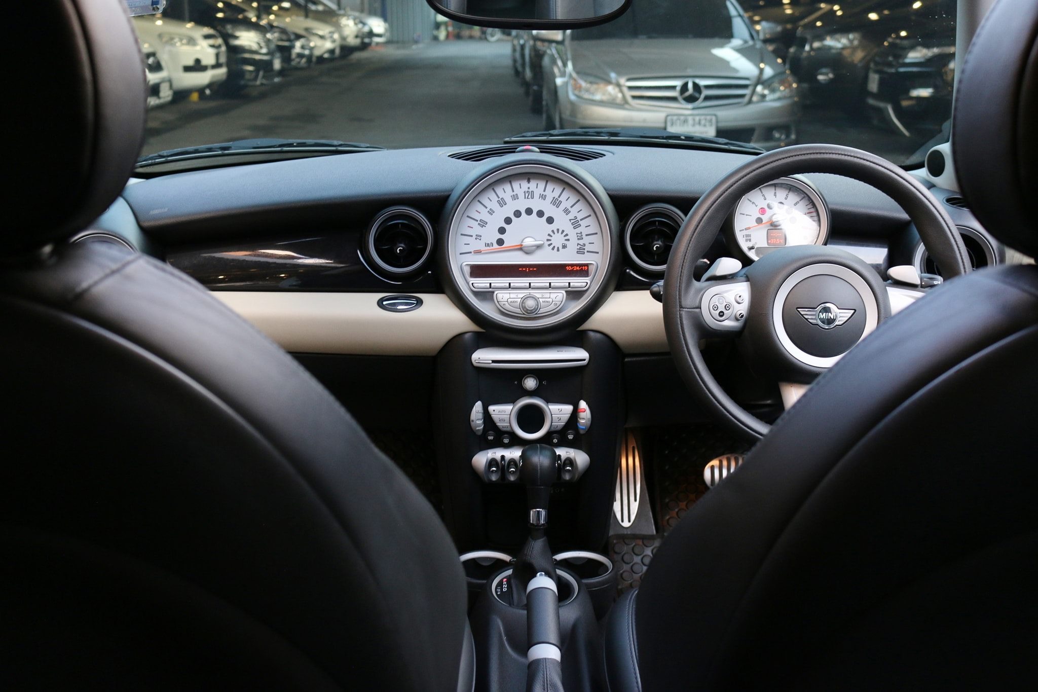 Mini Hatch (Cooper) Gen2 R56 ปี 2009 สีขาว (รูปที่ 9)