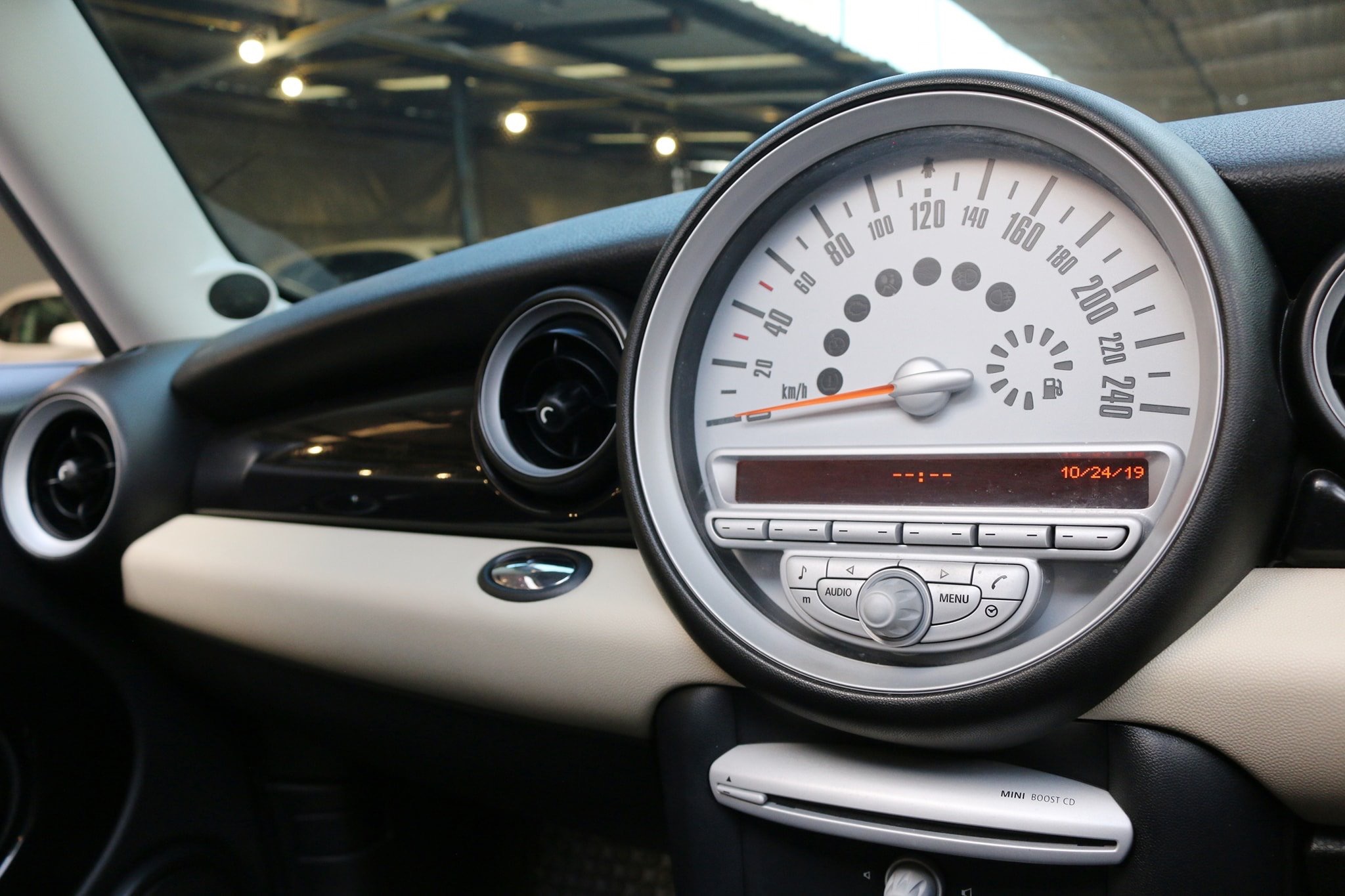 Mini Hatch (Cooper) Gen2 R56 ปี 2009 สีขาว (รูปที่ 18)