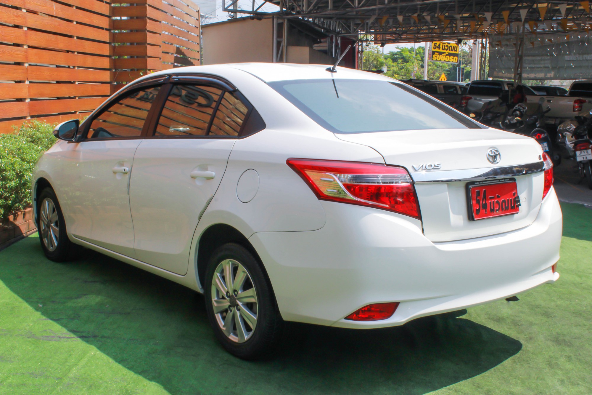 TOYOTA VIOS 1.5 G ปี 2013 สีขาว