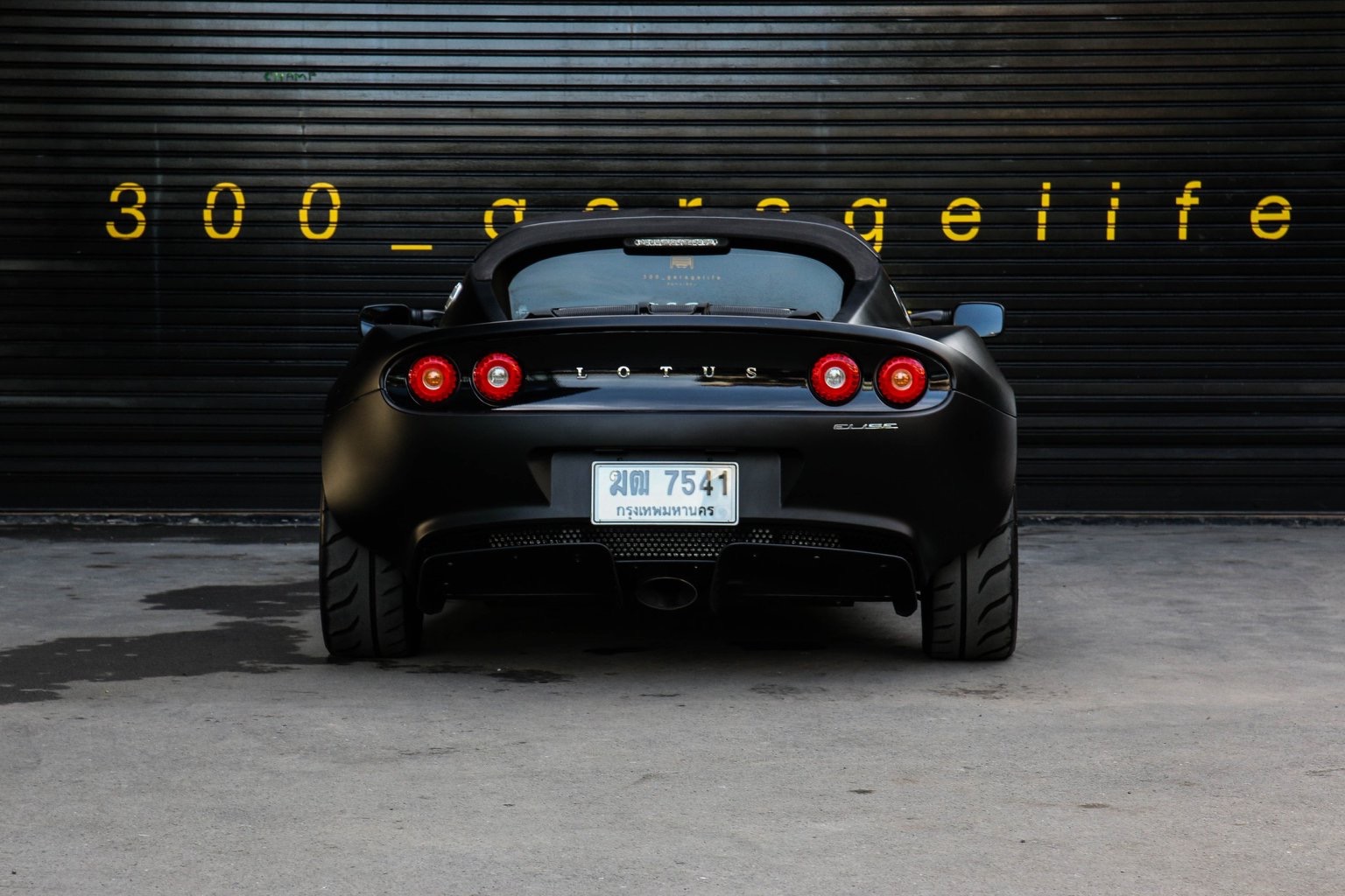 Lotus Elise ปี 2013 สีขาว (wrapดำด้าน) (รูปที่ 4)