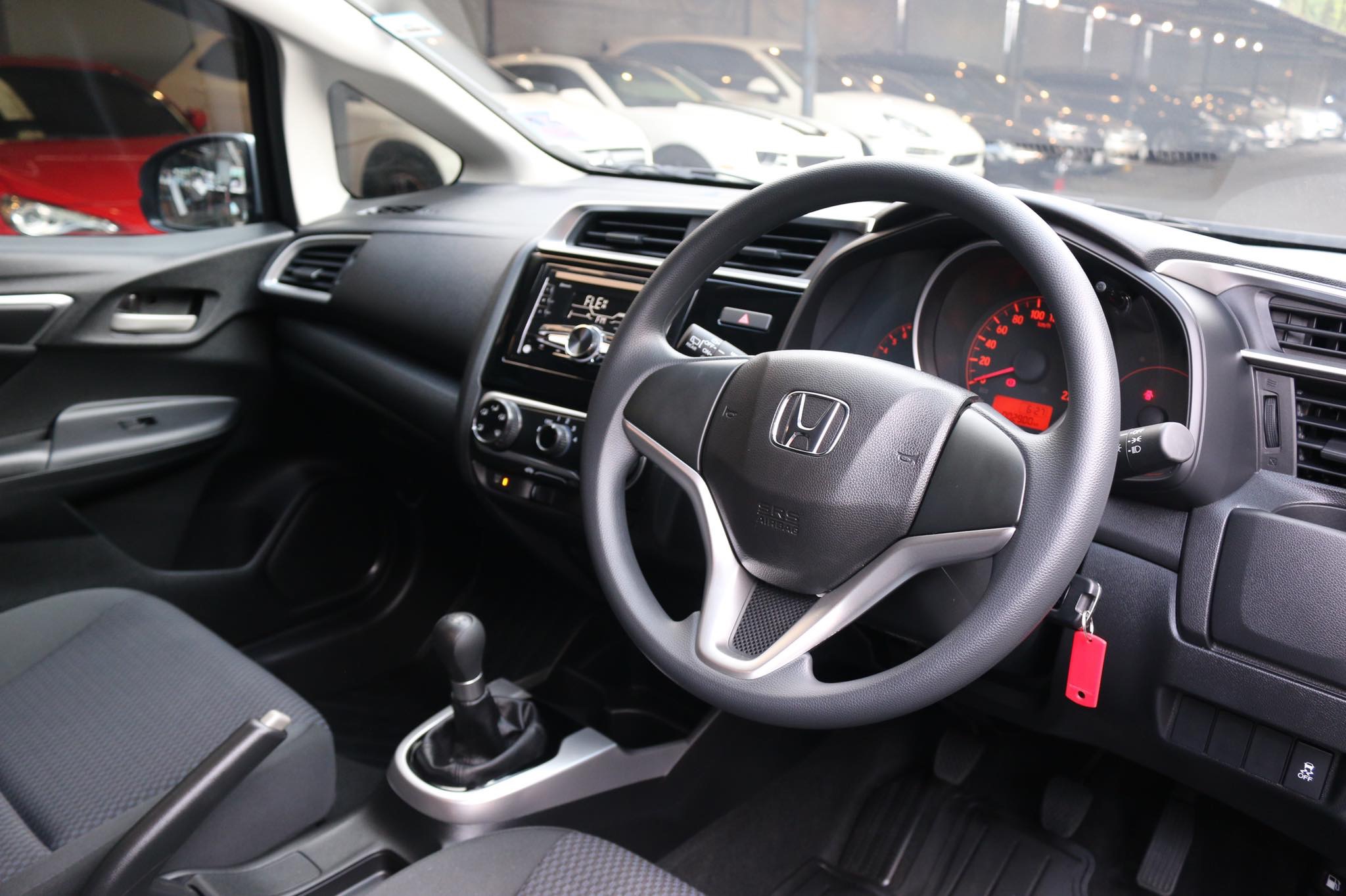 Honda Jazz GK ปี 2019 สีเงิน (รูปที่ 7)