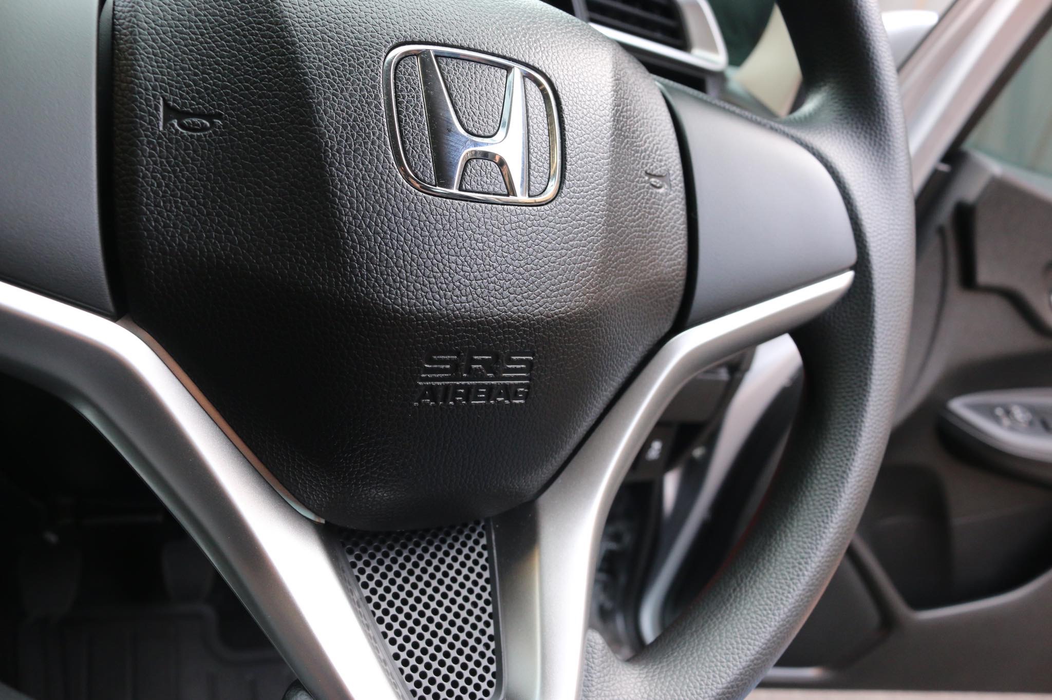 Honda Jazz GK ปี 2019 สีเงิน (รูปที่ 12)