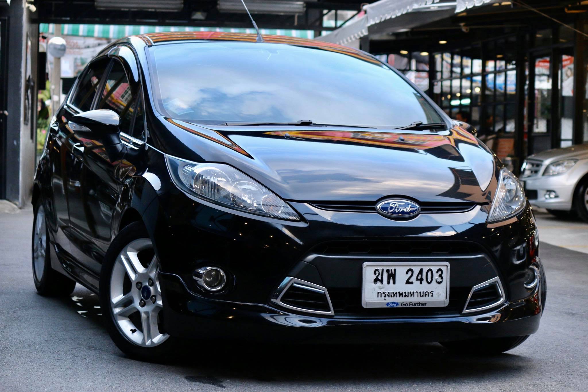 Ford Fiesta ปี 2012 สีดำ (รูปที่ 2)