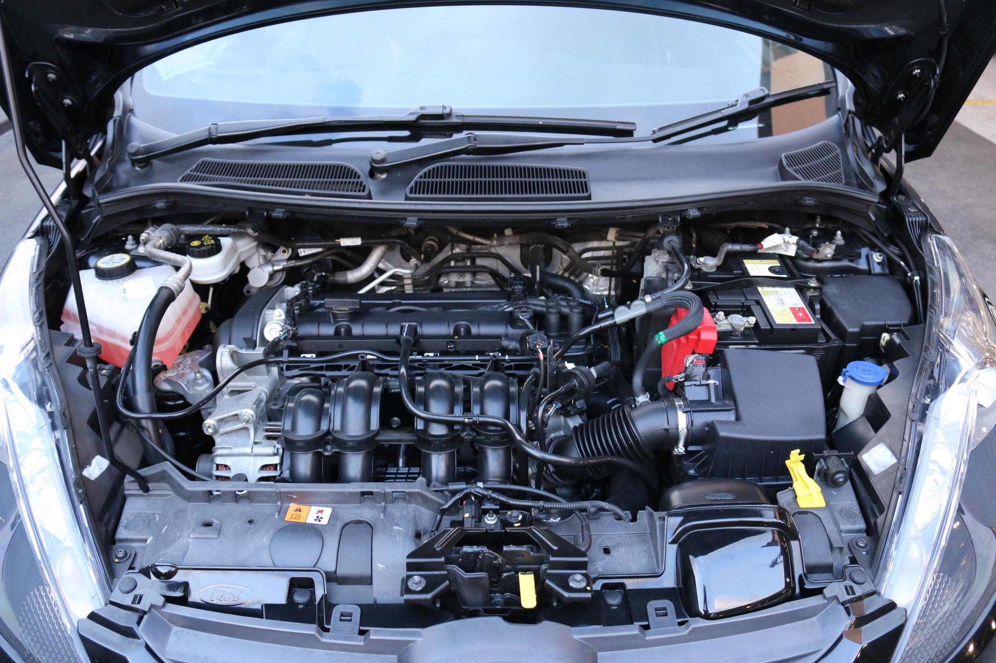 Ford Fiesta ปี 2012 สีดำ (รูปที่ 19)