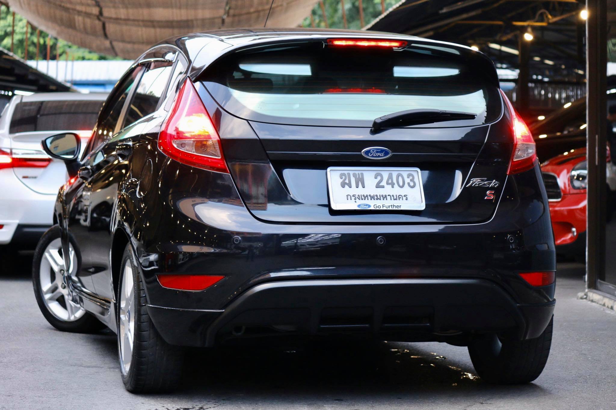 Ford Fiesta ปี 2012 สีดำ (รูปที่ 5)