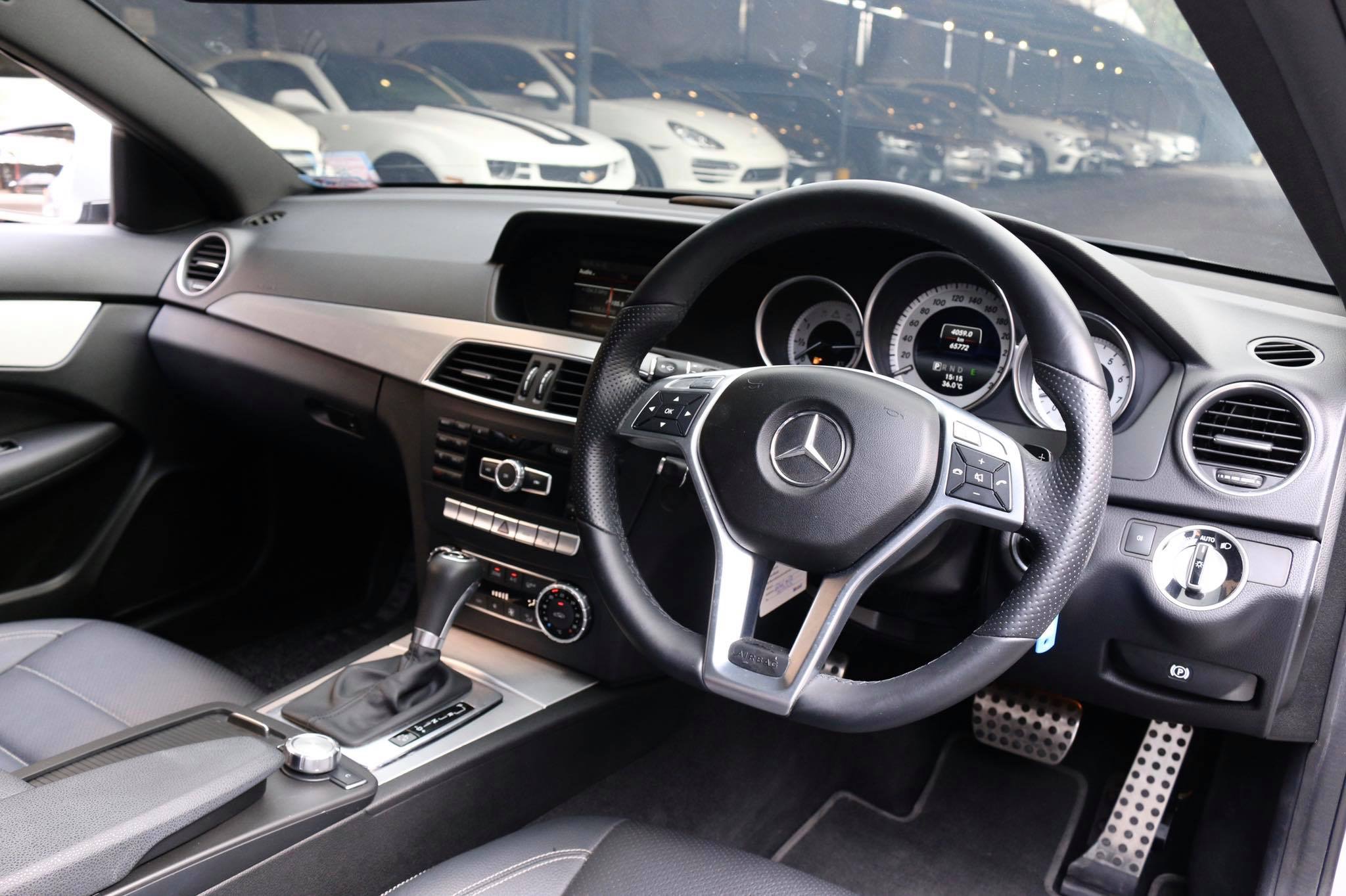 Mercedes-Benz C-Class C204 C180 ปี 2014 สีเงิน