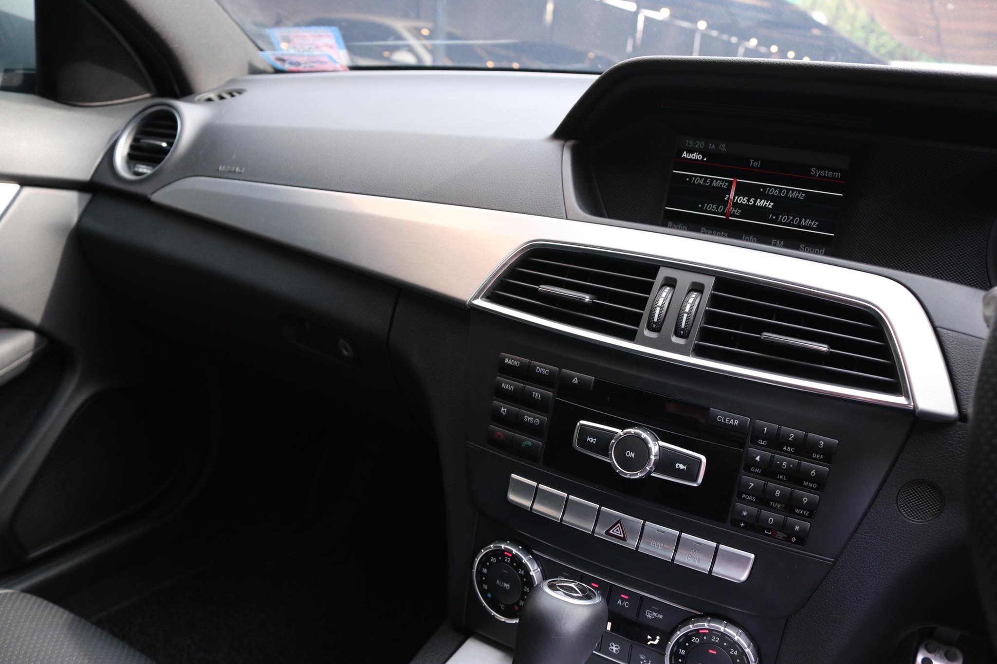 Mercedes-Benz C-Class C204 C180 ปี 2014 สีเงิน (รูปที่ 9)
