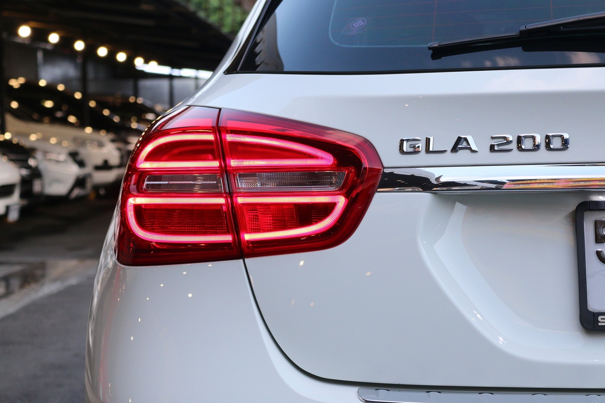 Mercedes-Benz GLA-Class X156 GLA200 ปี 2016 สีขาว (รูปที่ 7)