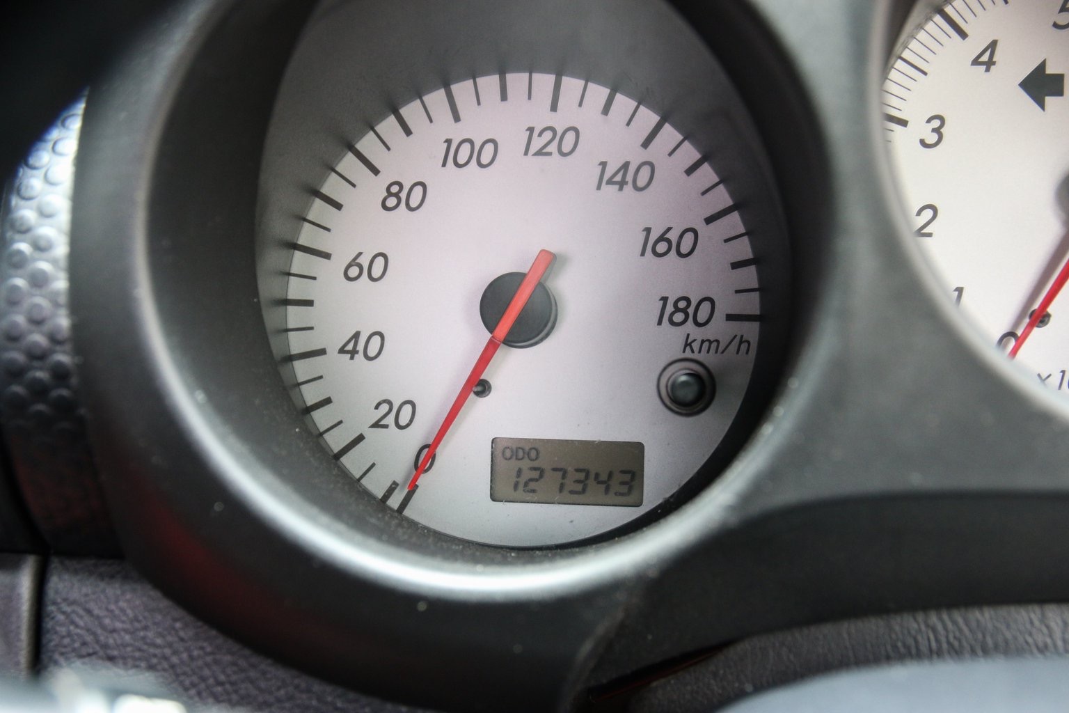 Toyota MR-S (W30) ปี 2004 สีแดง (รูปที่ 5)