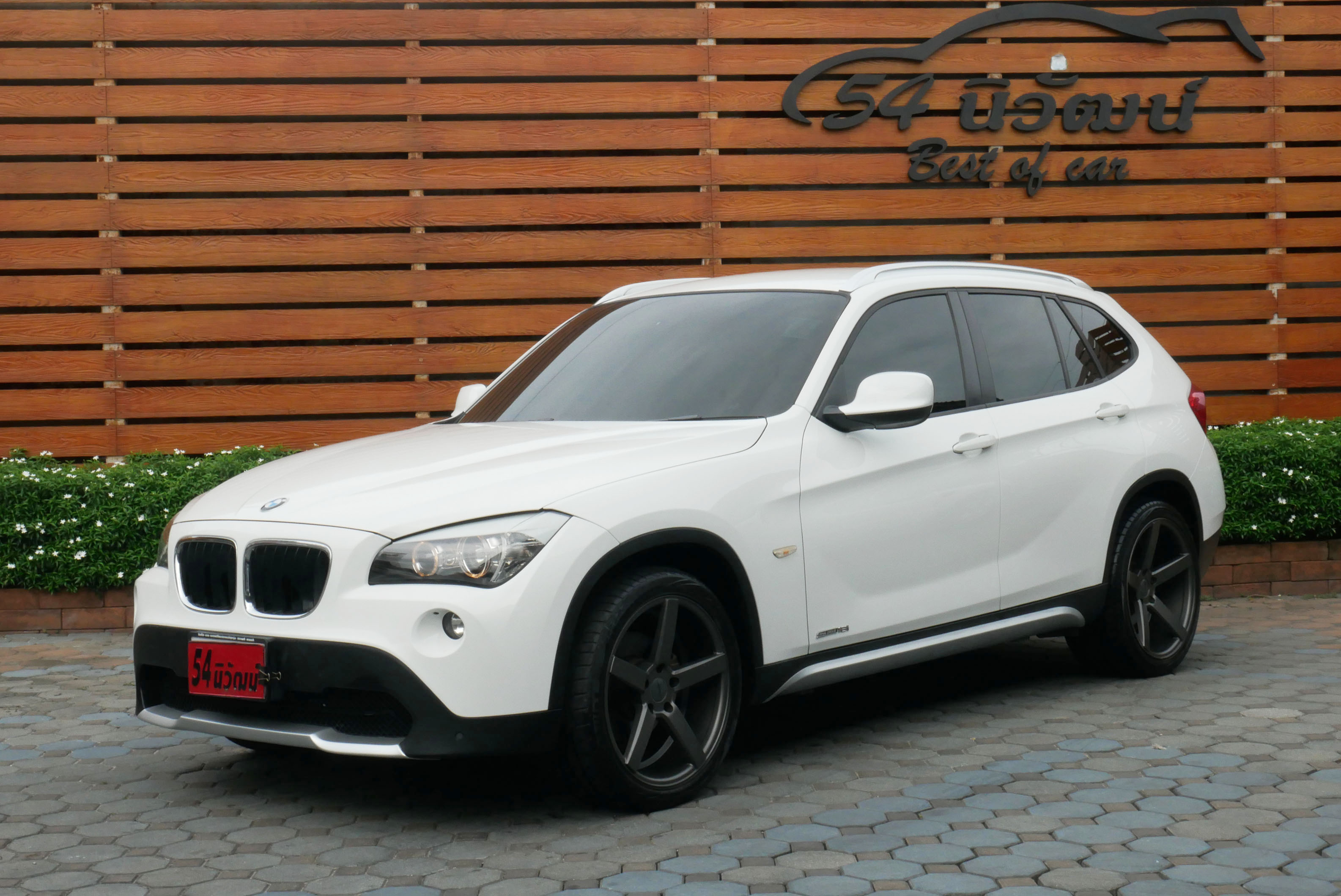 BMW X1 SDRIVE18I 2.0 AT ปี 2012 สีขาว