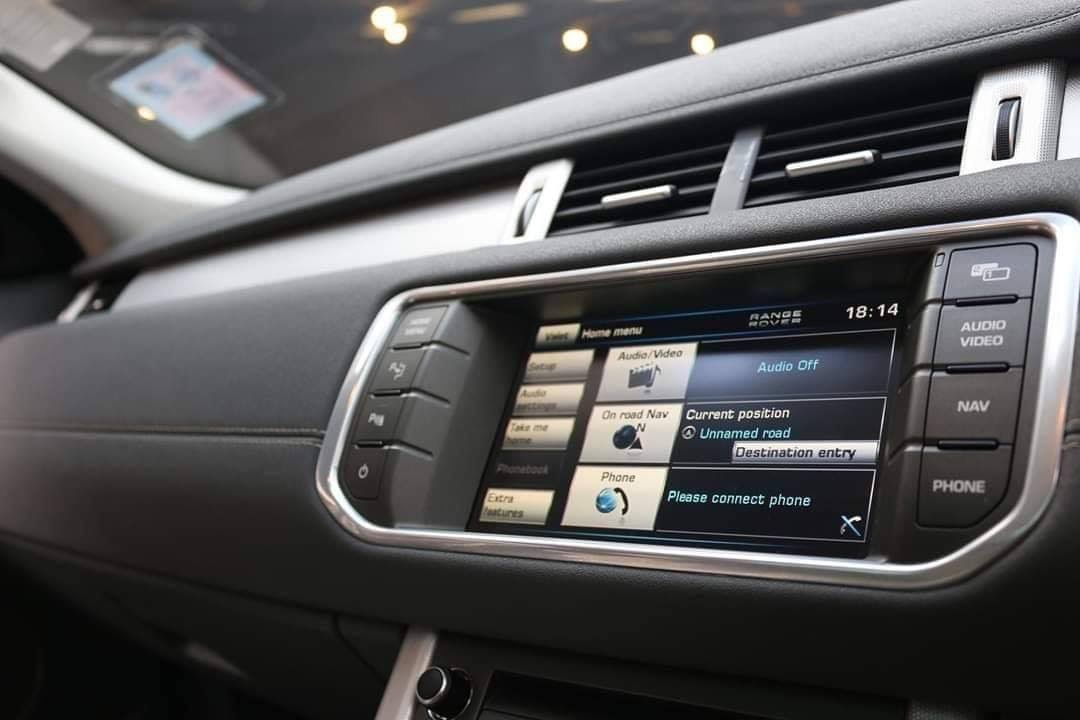 Land Rover Range Rover ปี 2013 สีดำ (รูปที่ 19)