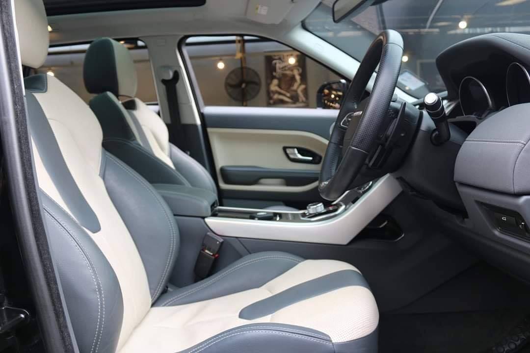 Land Rover Range Rover ปี 2013 สีดำ (รูปที่ 10)