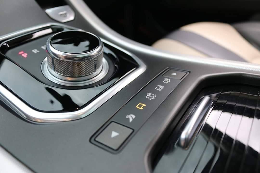 Land Rover Range Rover ปี 2013 สีดำ (รูปที่ 18)