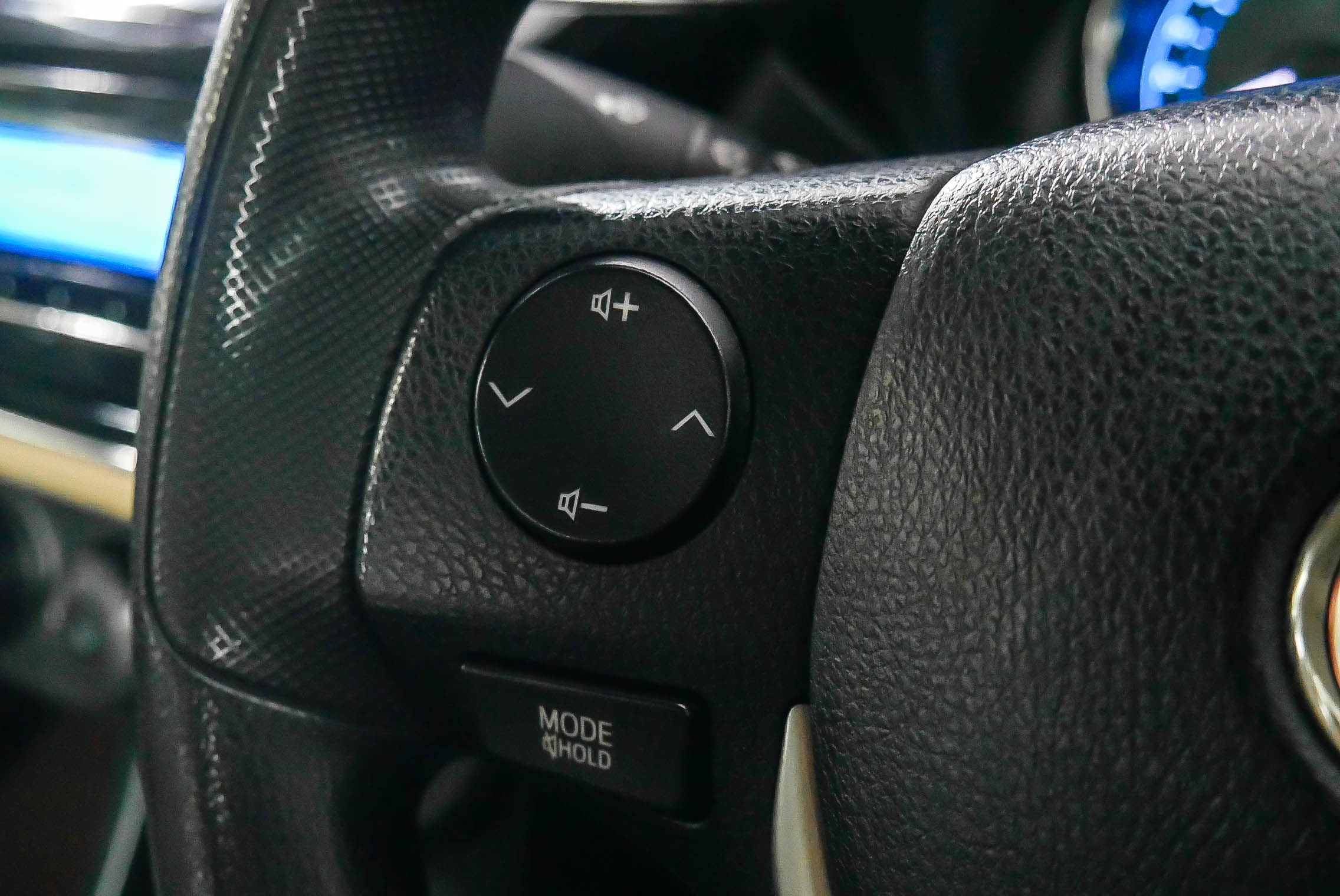 Toyota ALTIS 1.6 E CNG ปี 2014 สีน้ำตาล (รูปที่ 11)