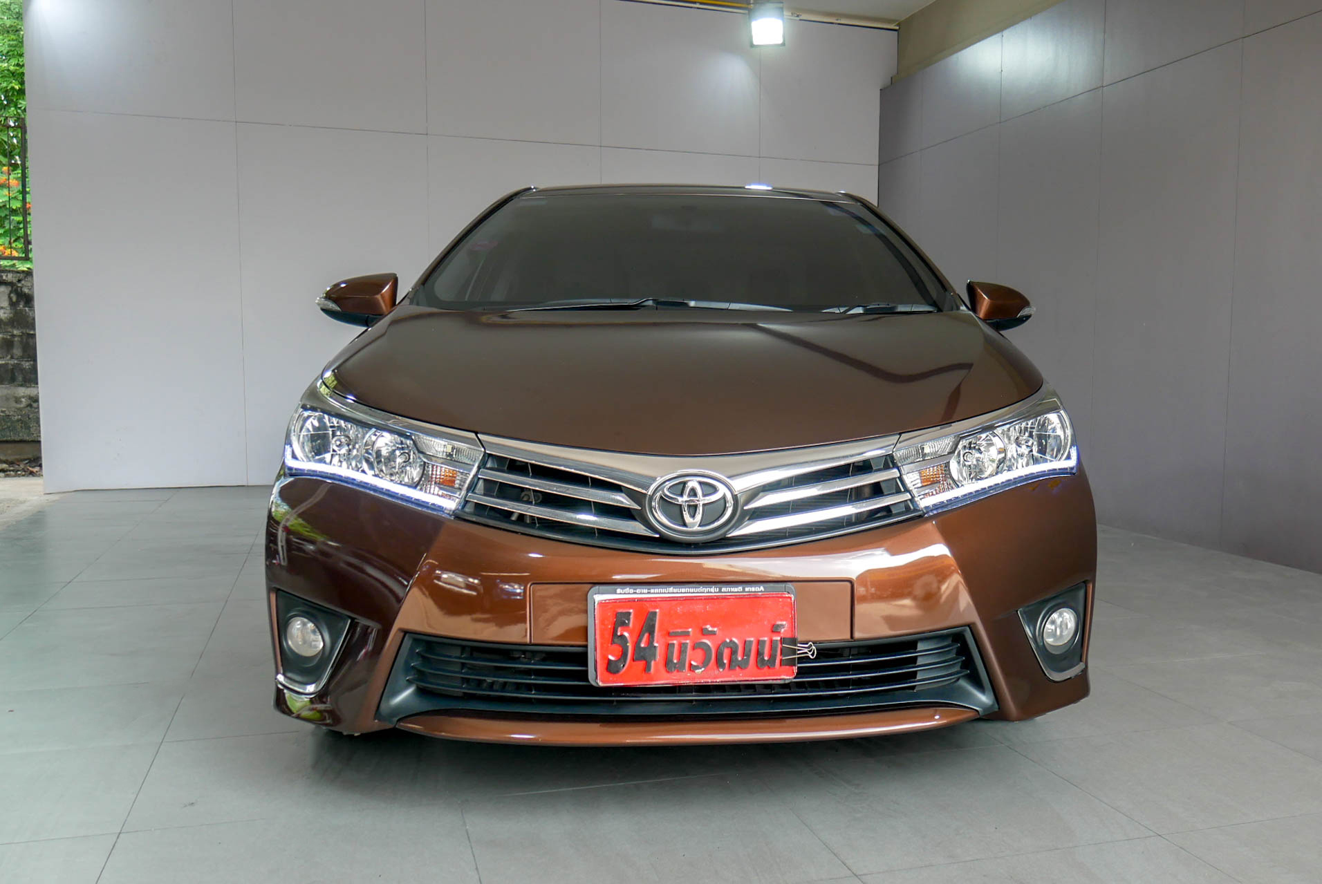 Toyota ALTIS 1.6 E CNG ปี 2014 สีน้ำตาล (รูปที่ 2)