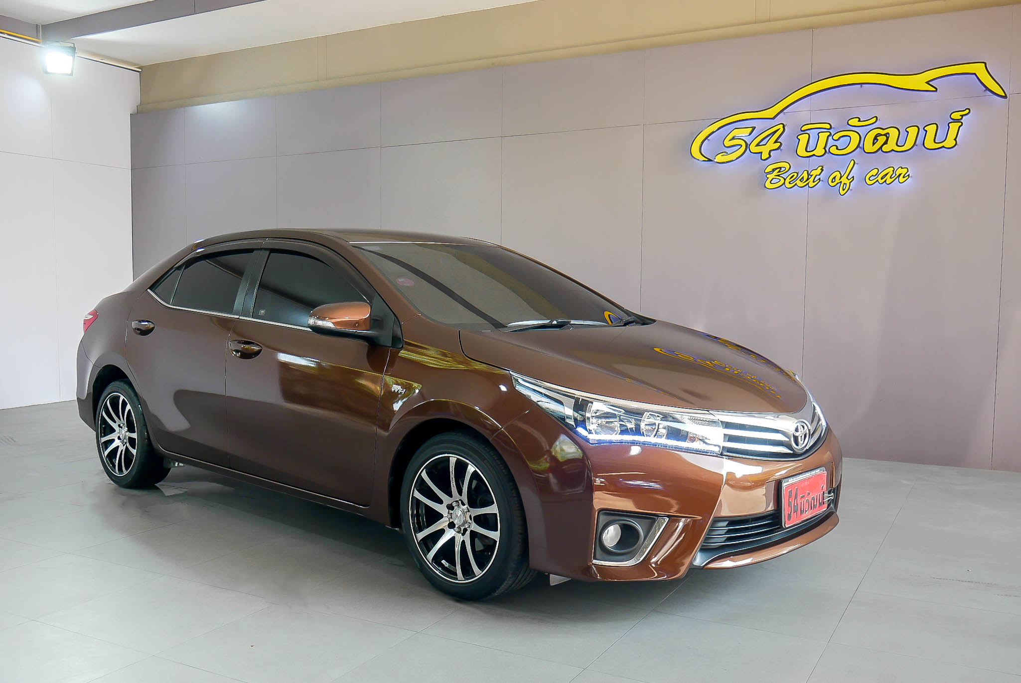 Toyota ALTIS 1.6 E CNG ปี 2014 สีน้ำตาล