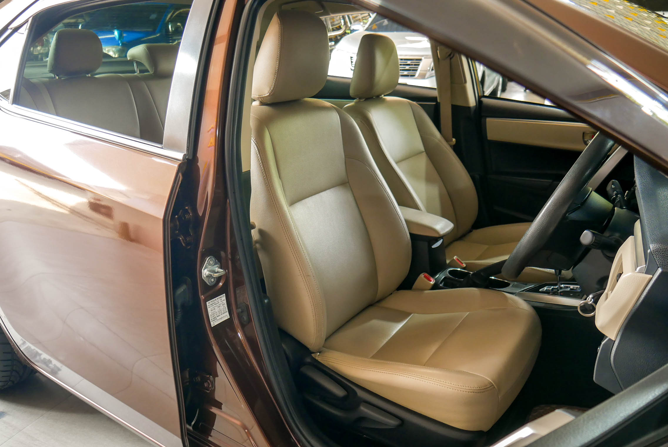 Toyota ALTIS 1.6 E CNG ปี 2014 สีน้ำตาล (รูปที่ 12)