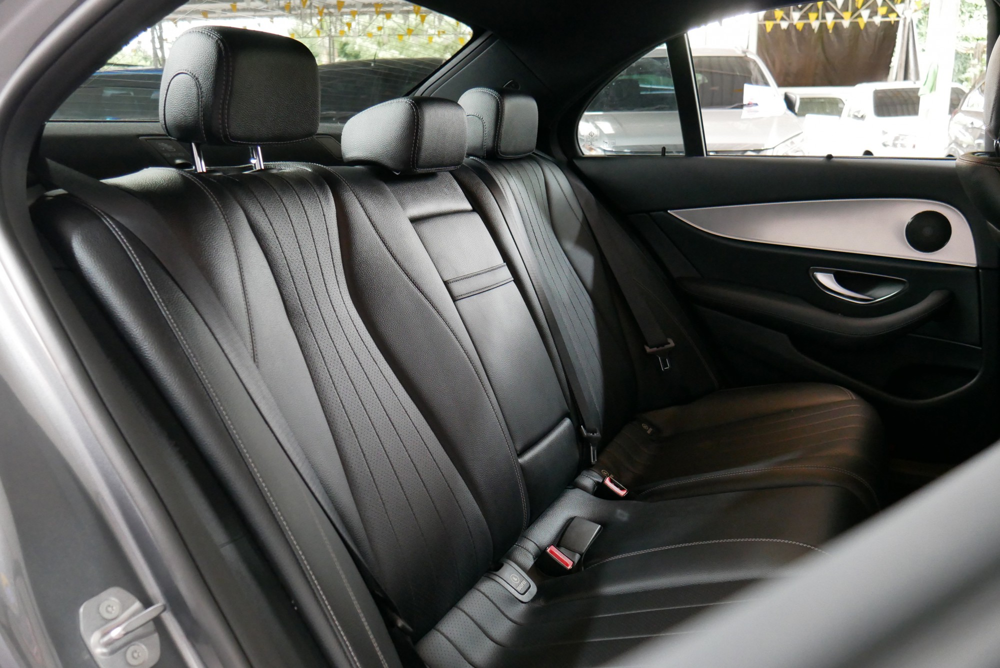 Mercedes-Benz E-Class W213 E350 ปี 2018 สีน้ำตาล (รูปที่ 16)