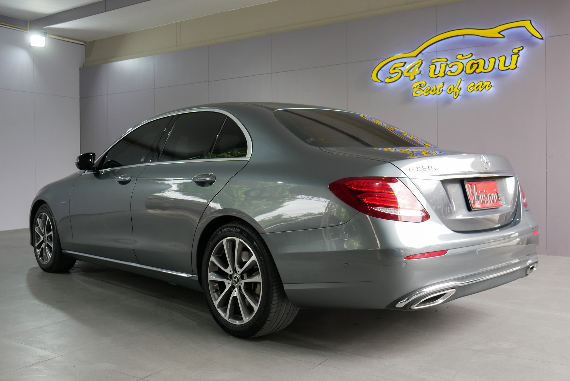 Mercedes-Benz E-Class W213 E350 ปี 2018 สีน้ำตาล