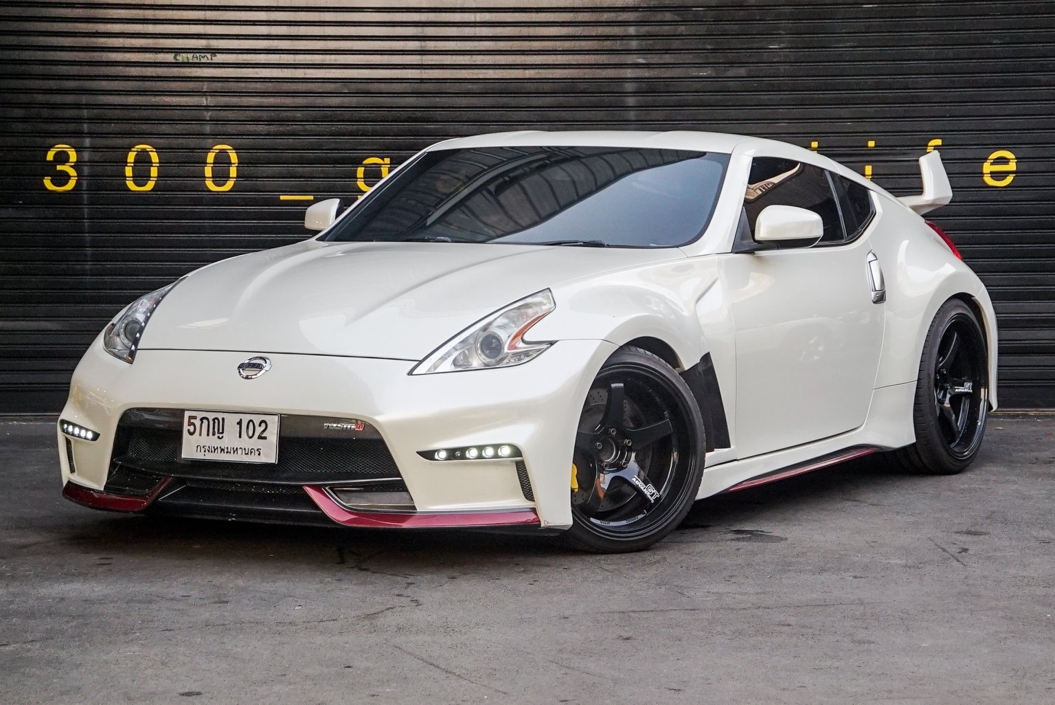 Nissan Fairlady Z 370Z ปี 2009 สีขาว