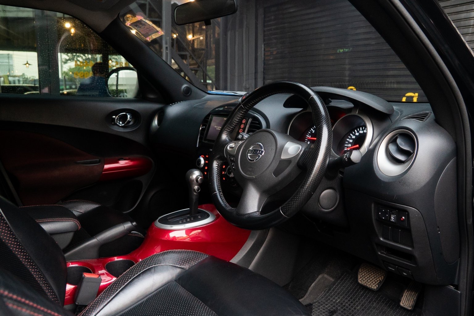 Nissan Juke ปี 2014 สีดำ (รูปที่ 8)