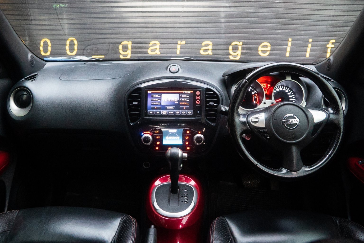 Nissan Juke ปี 2014 สีดำ (รูปที่ 9)