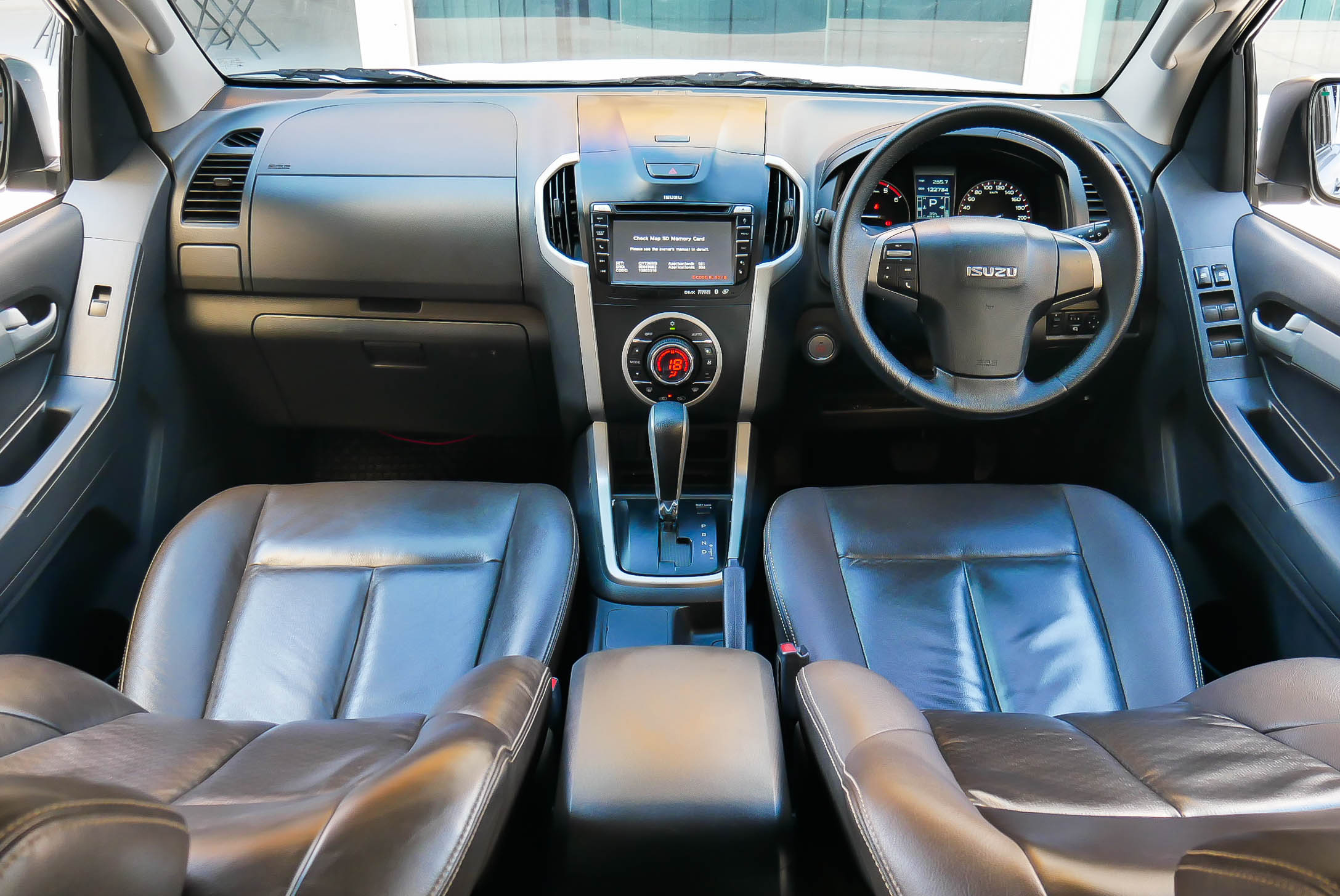 ISUZU D-MAX CAB4 3.0 Z-PRESTIG HI-LANDER SUPER DAY LIGHT AT ปี 2015 สีฟ้า (รูปที่ 7)