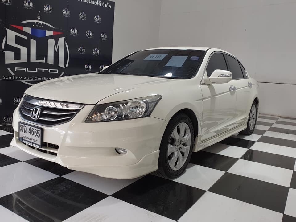 Honda Accord Gen 8 ปี 2010 สีขาว (รูปที่ 2)