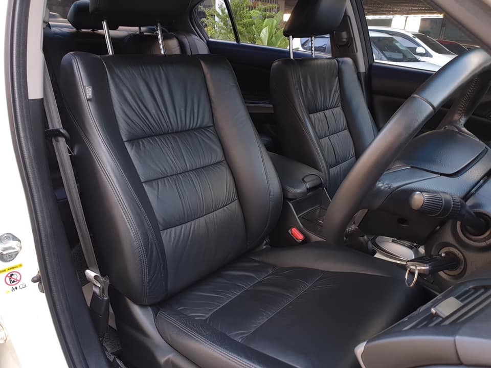 Honda Accord Gen 8 ปี 2010 สีขาว (รูปที่ 13)