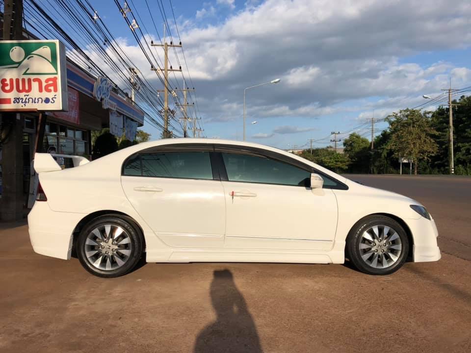 Honda Civic FD ปี 2010 สีขาว (รูปที่ 7)