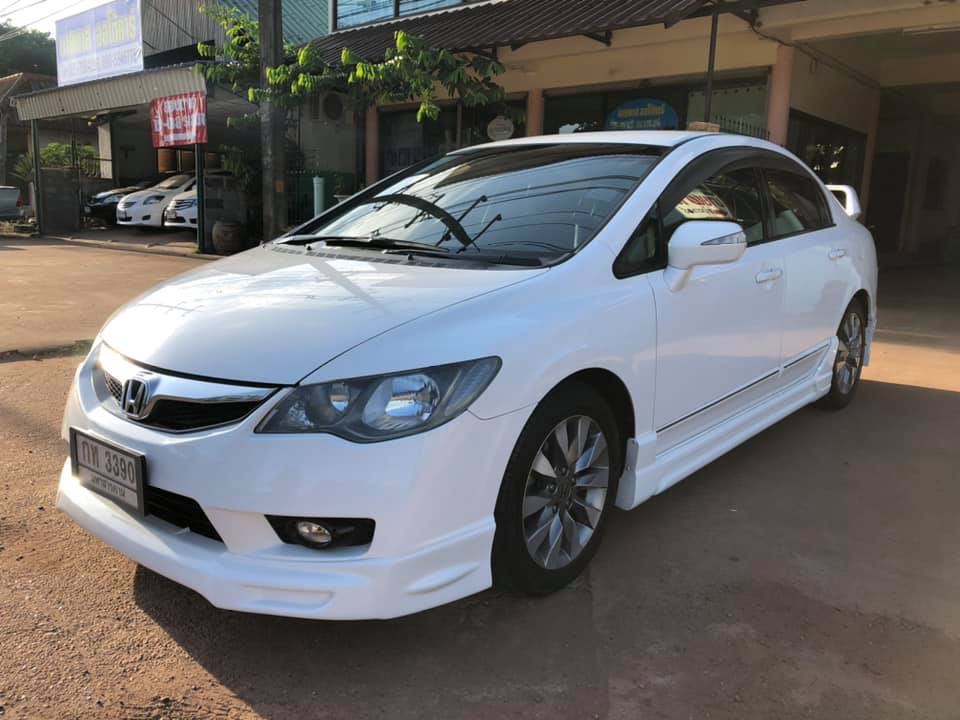 Honda Civic FD ปี 2010 สีขาว (รูปที่ 3)