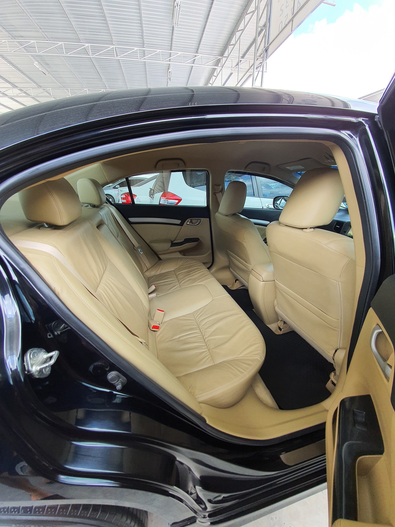 Honda Civic FB ปี 2012 สีขาว (รูปที่ 7)