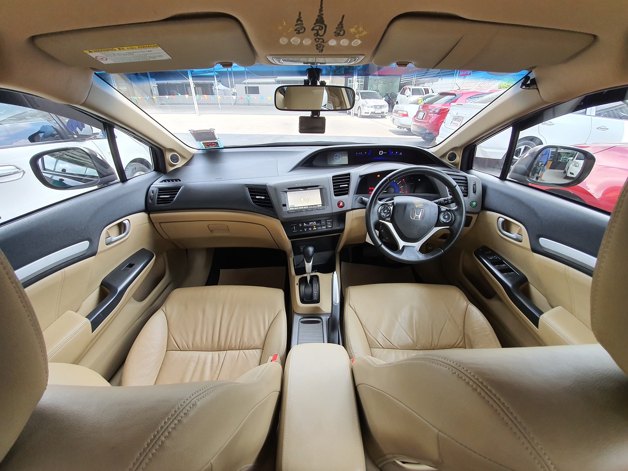 Honda Civic FB ปี 2012 สีขาว (รูปที่ 6)