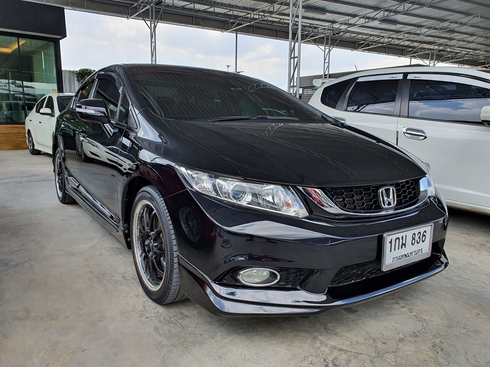 Honda Civic FB ปี 2012 สีขาว (รูปที่ 2)