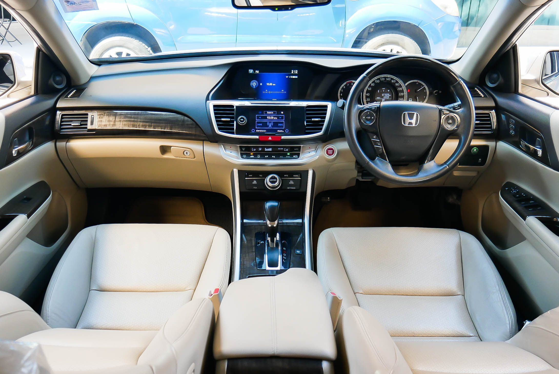 HONDA ACCORD G9 2.0 EL NAVI ปี 2013 สีน้ำตาล (รูปที่ 6)
