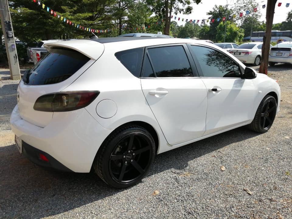 Mazda 3 ปี 2012 สีขาว