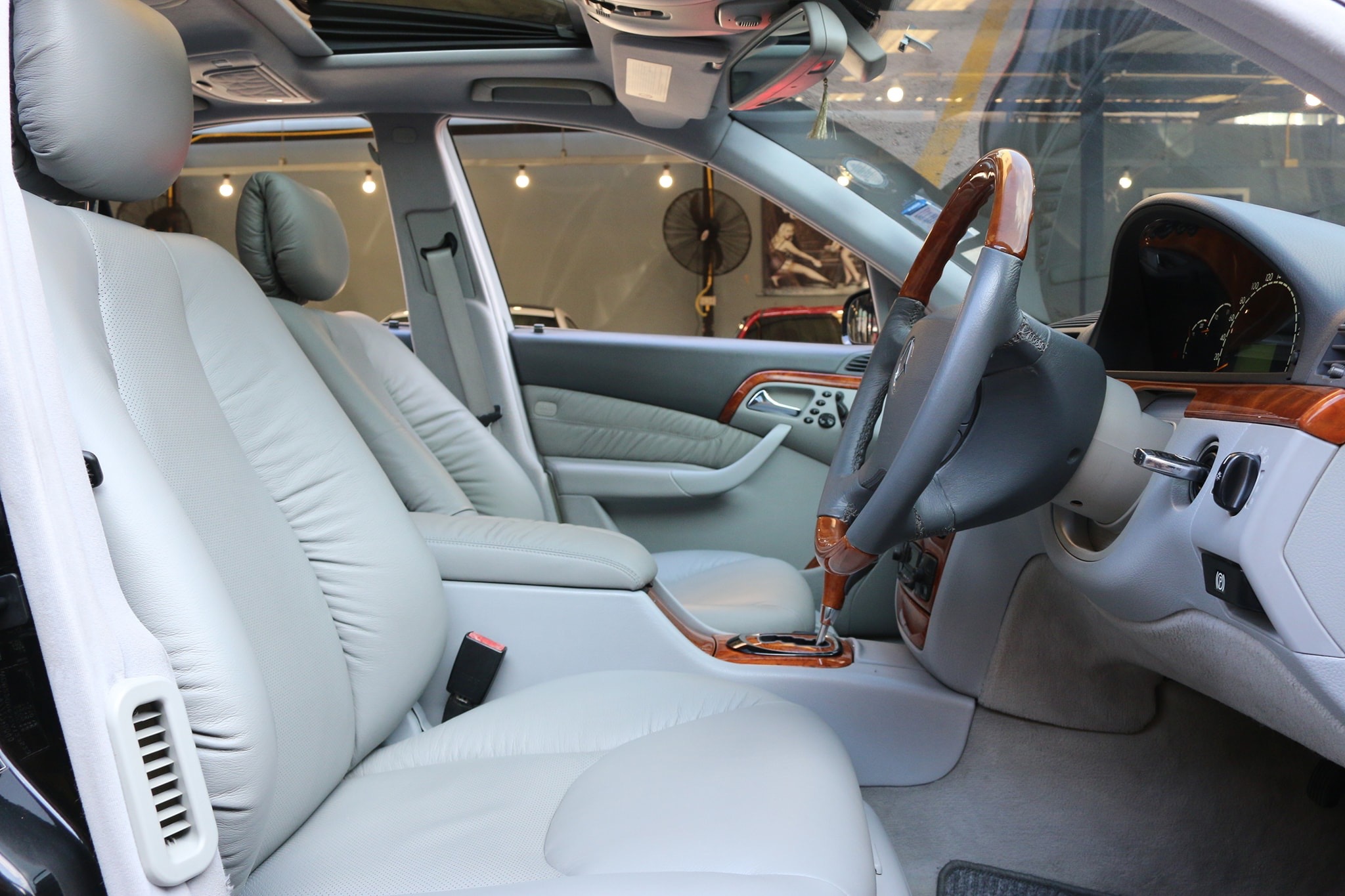 Mercedes-Benz S-Class W220 S280 ปี 2000 สีดำ (รูปที่ 10)