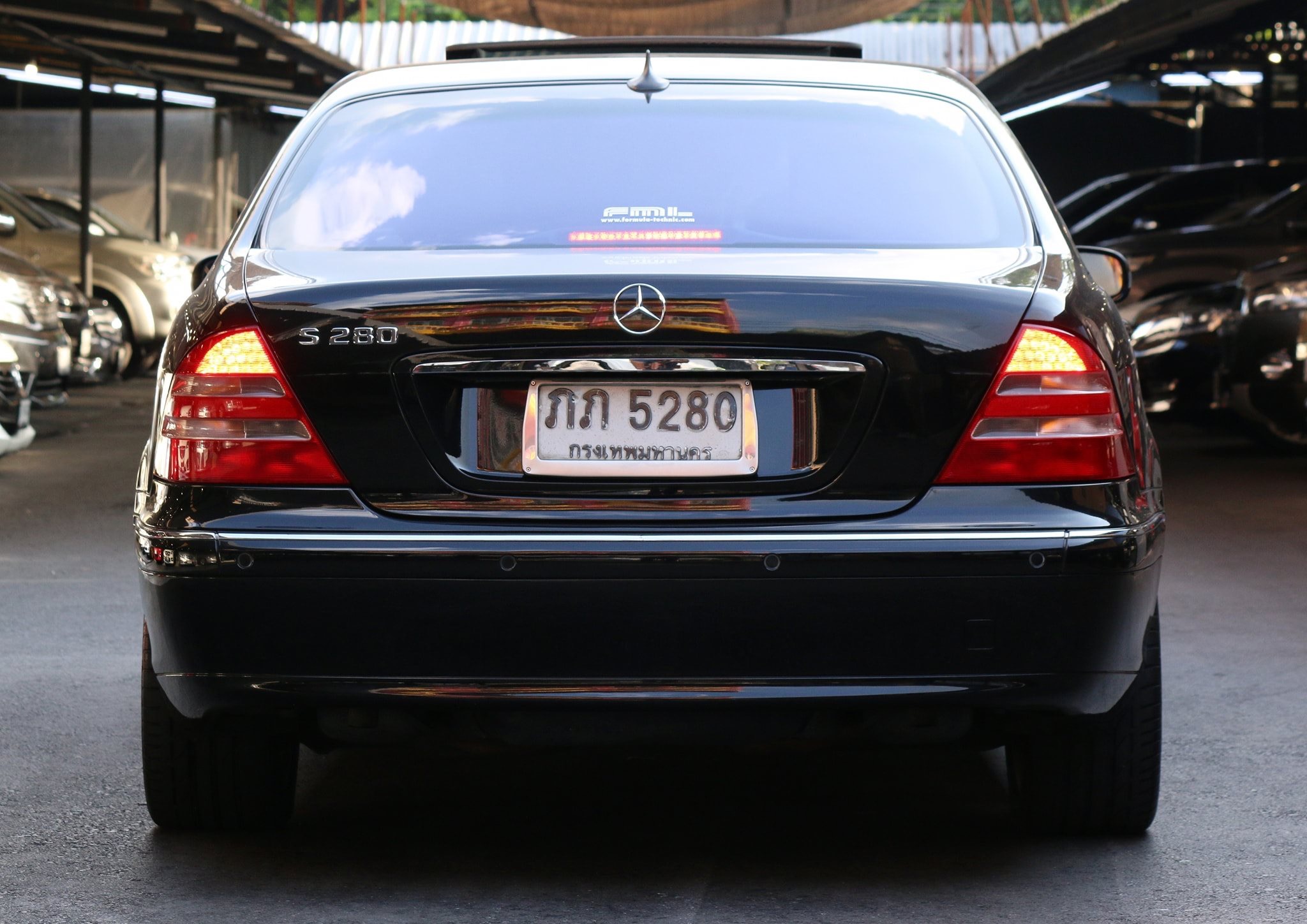 Mercedes-Benz S-Class W220 S280 ปี 2000 สีดำ (รูปที่ 6)