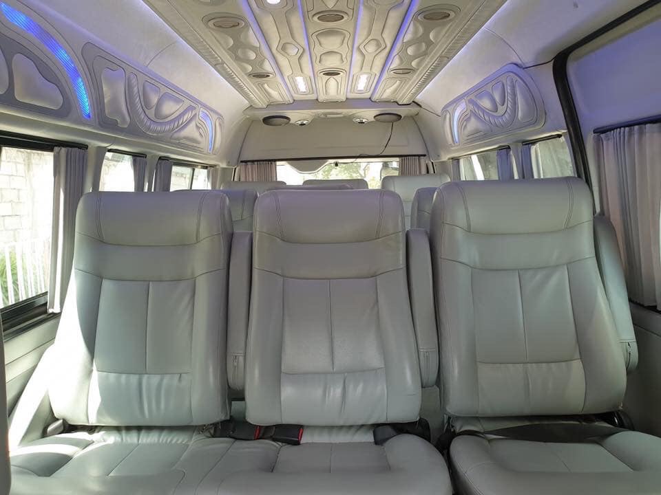 Toyota HiAce Commuter ปี 2012 สีขาว (รูปที่ 6)