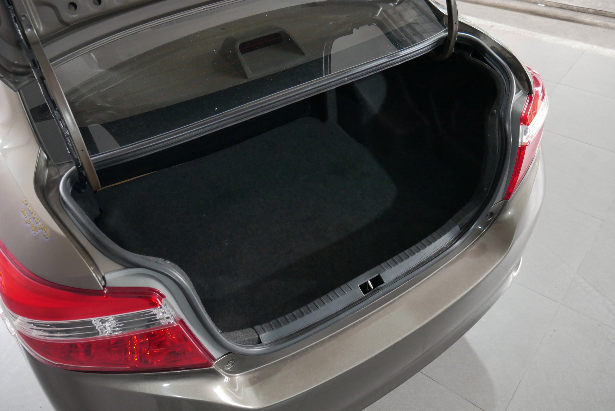 Toyota Vios 1.5 G ปี 2015 สีน้ำตาล (รูปที่ 20)