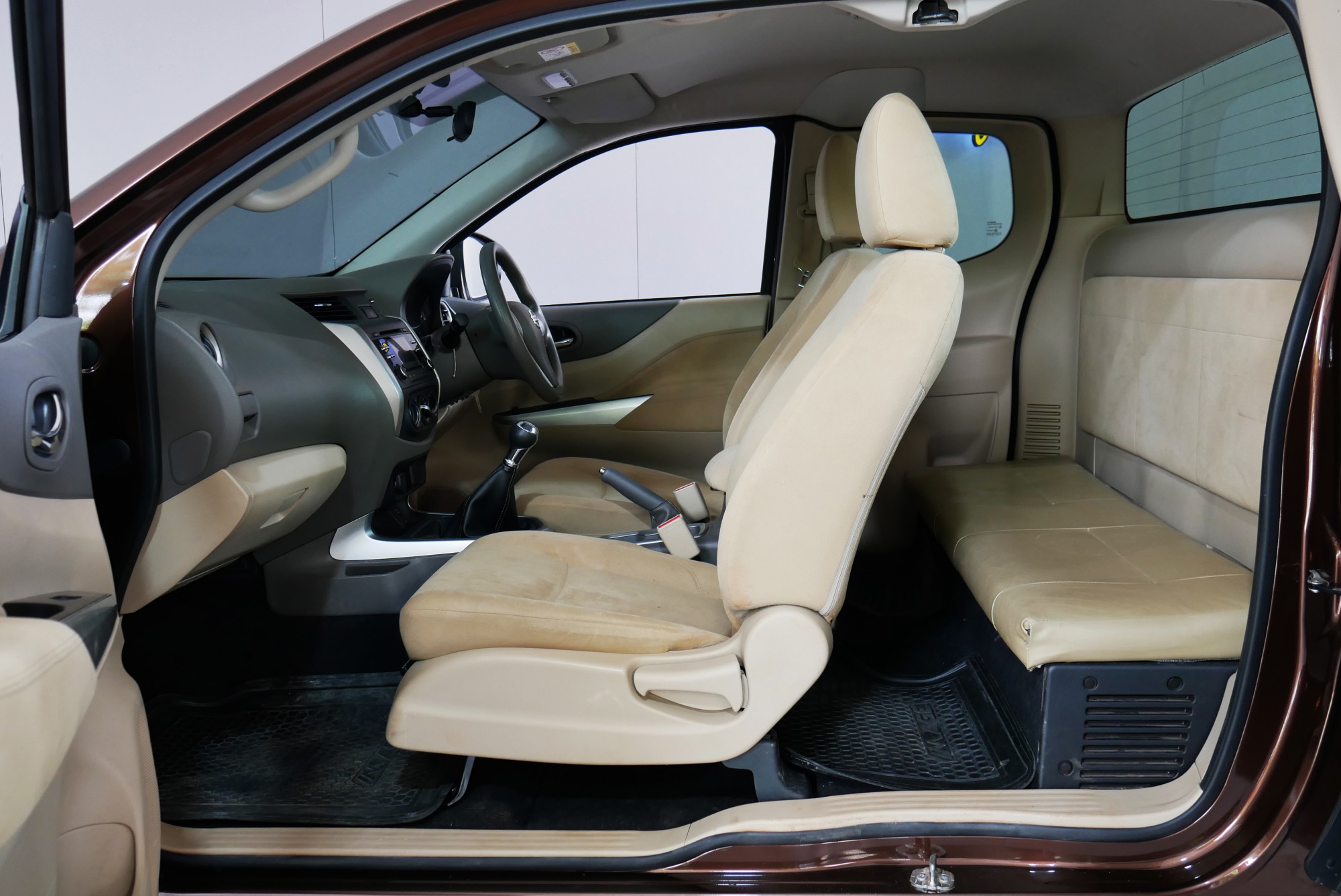 MITSUBISHI TRITON DOUBLECAB 2.4 GLX PLUS MT ปี 2018 สีน้ำตาล (รูปที่ 10)