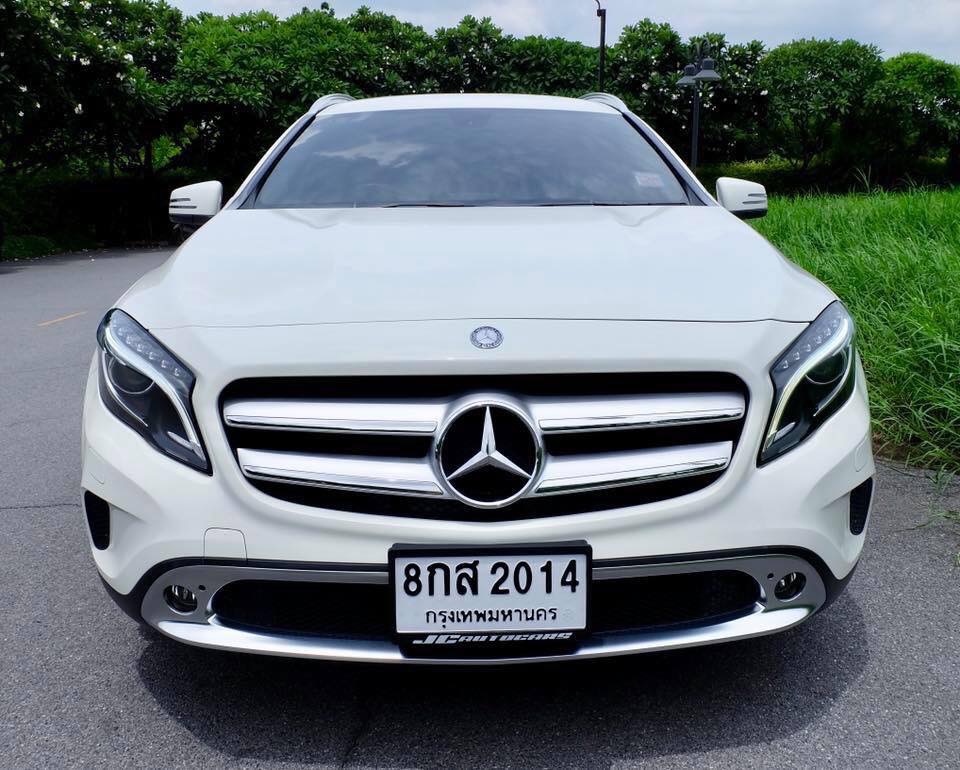 Mercedes-Benz GLA-Class X156 GLA200 ปี 2016 สีขาว (รูปที่ 3)