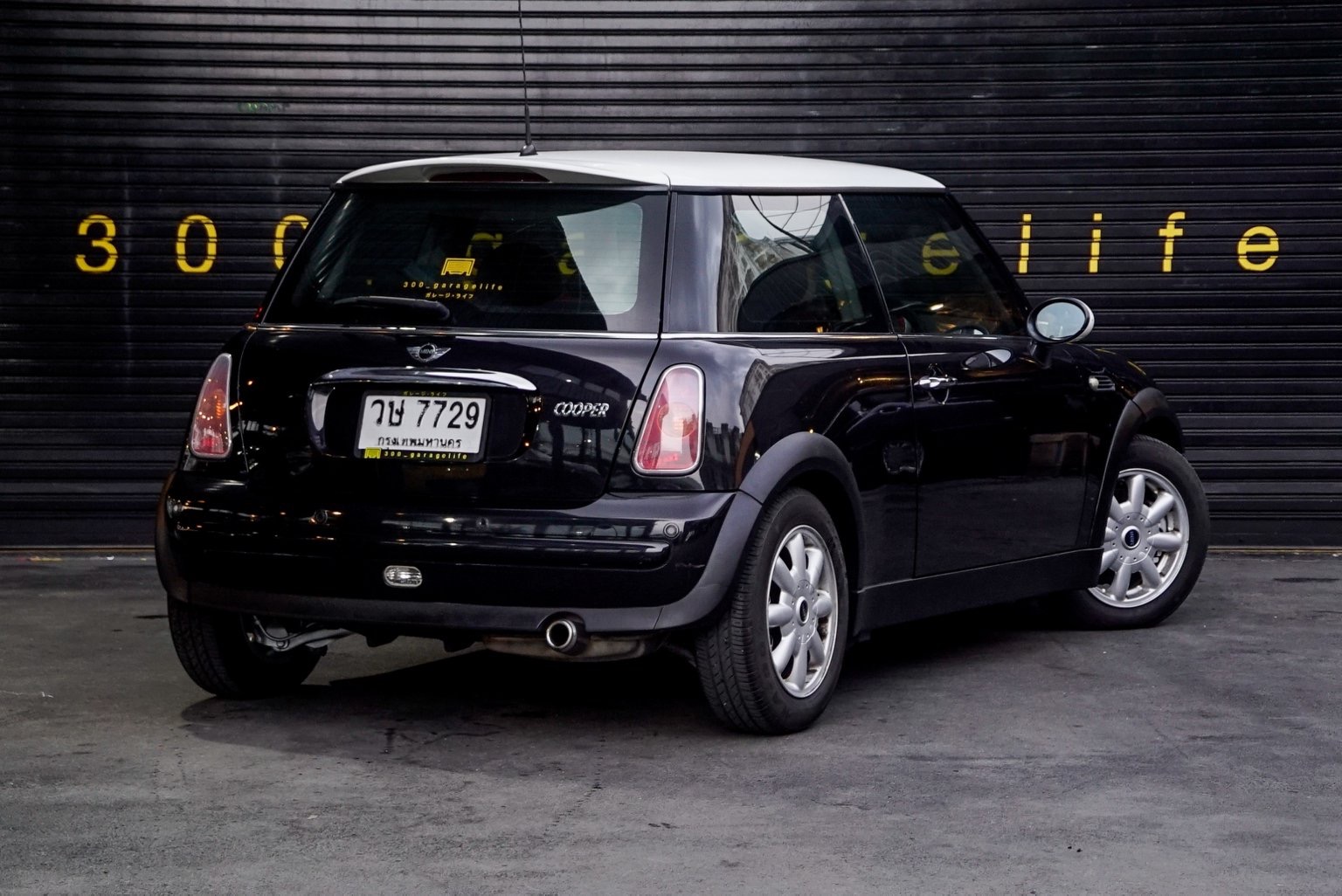 Mini Hatch (Cooper) Gen1 R50 ปี 2003 สีดำ (รูปที่ 2)