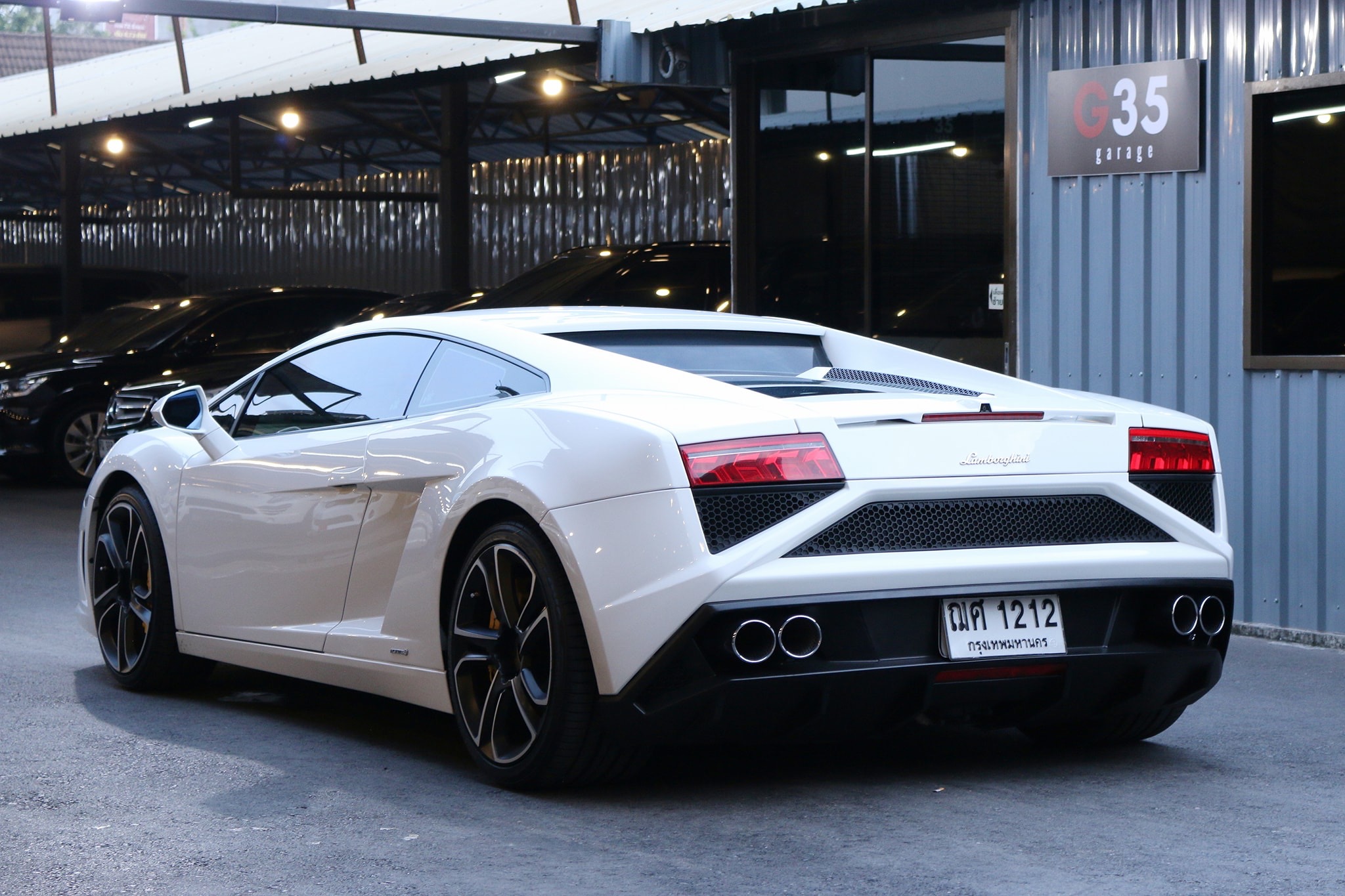 Lamborghini Gallardo ปี 2013 สีขาว