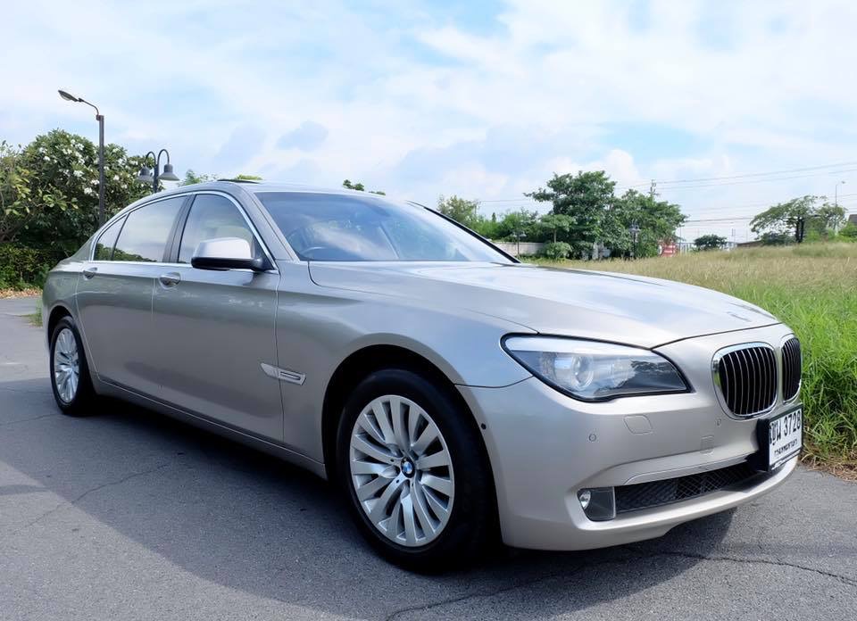 BMW 7 Series Gen5 F02 730Li ปี 2011 สีเงิน (รูปที่ 3)