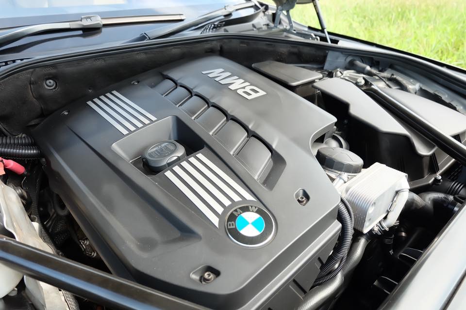 BMW 7 Series Gen5 F02 730Li ปี 2011 สีเงิน (รูปที่ 11)