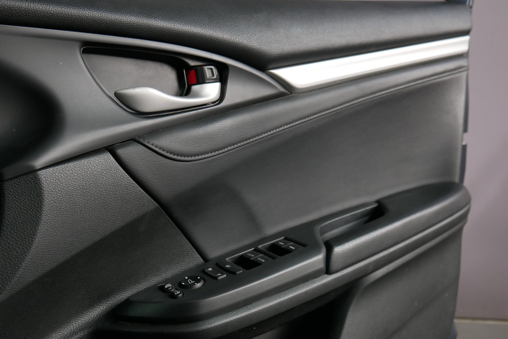 HONDA CIVIC FC 1.8 EL ปี 2016 สีน้ำเงิน (รูปที่ 14)